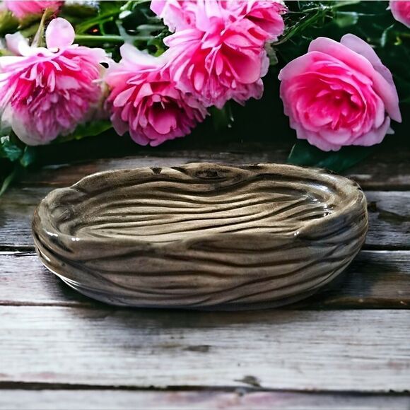 NIB! Easter Bunny Salt and Pepper Set - Picture 4 of 11